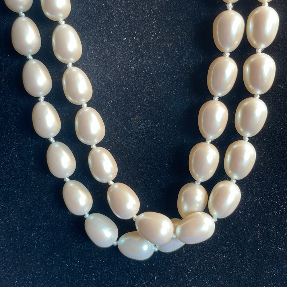 Monet faux tear drop pearl necklace.